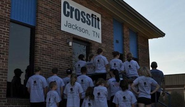 Cross Fit Jackson Supports West Tn Patriot Run T-Shirt Photo